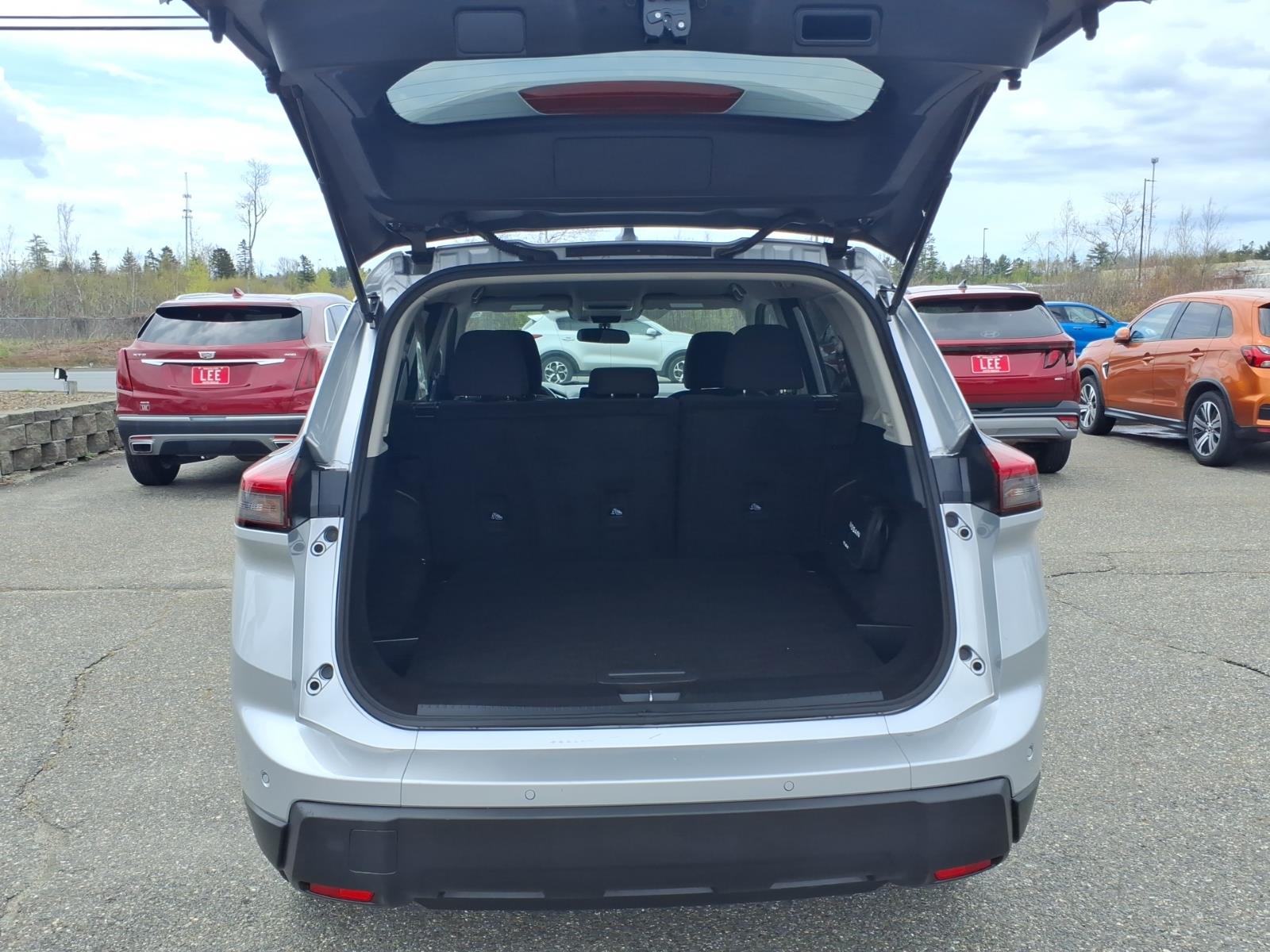 used 2024 Nissan Rogue car, priced at $22,426