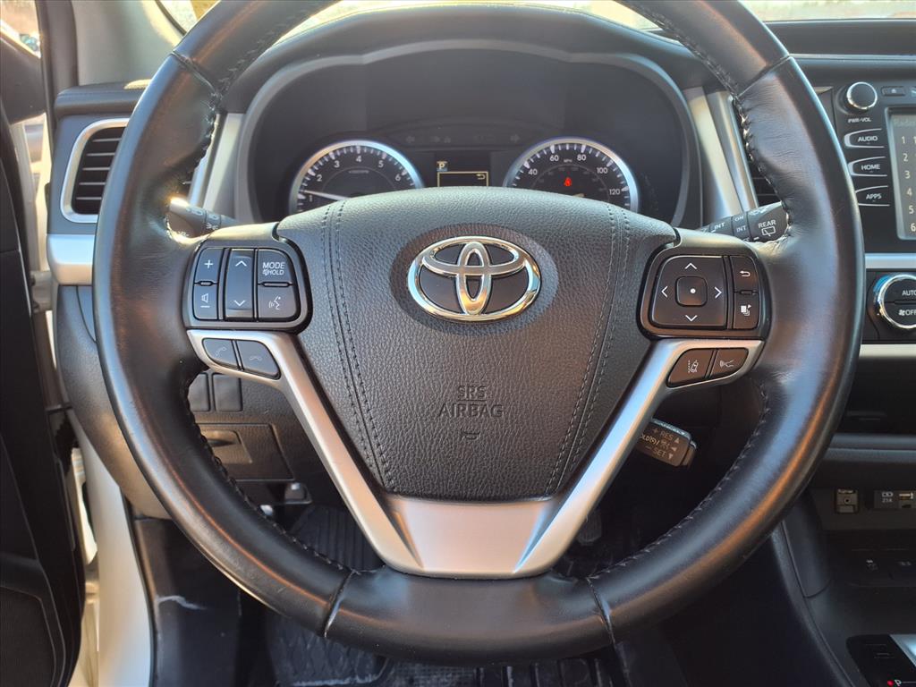 used 2019 Toyota Highlander car, priced at $28,888