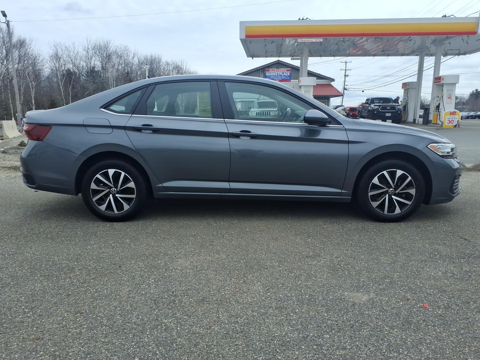 used 2024 Volkswagen Jetta car, priced at $18,777