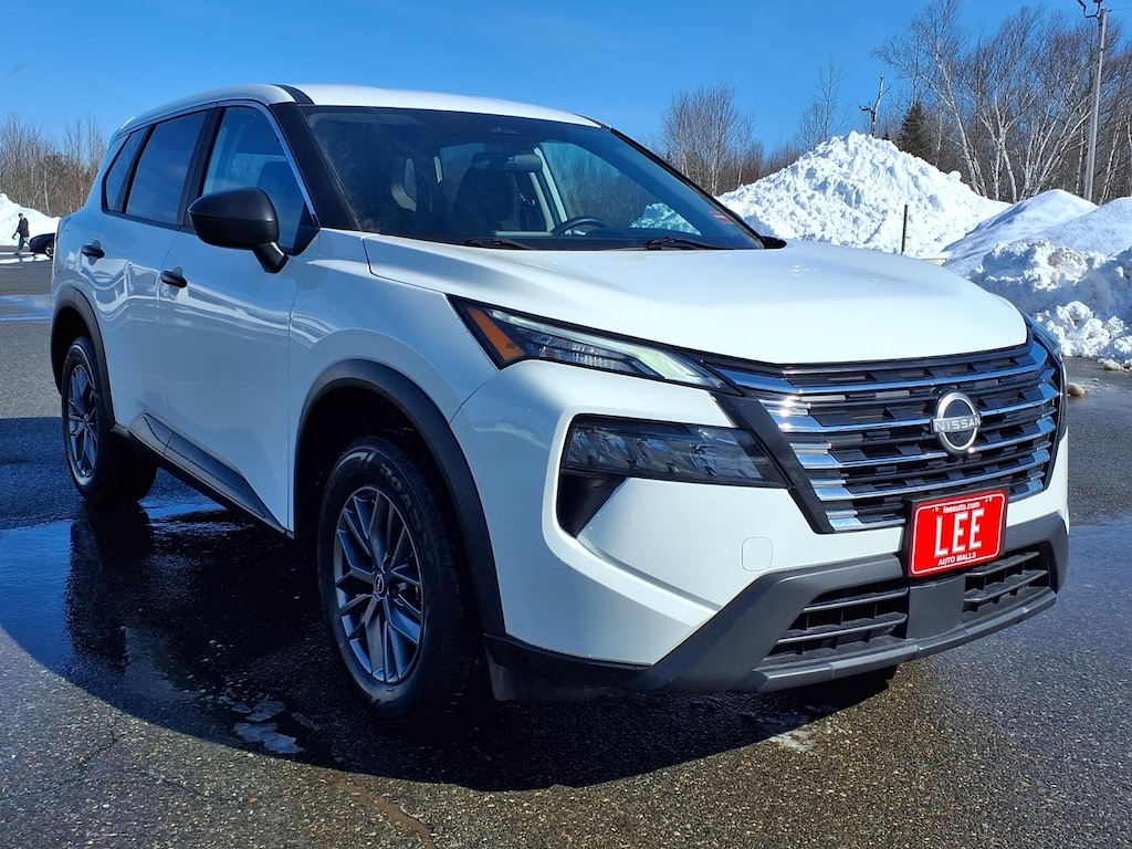 Used 2024 Nissan Rogue S SUV