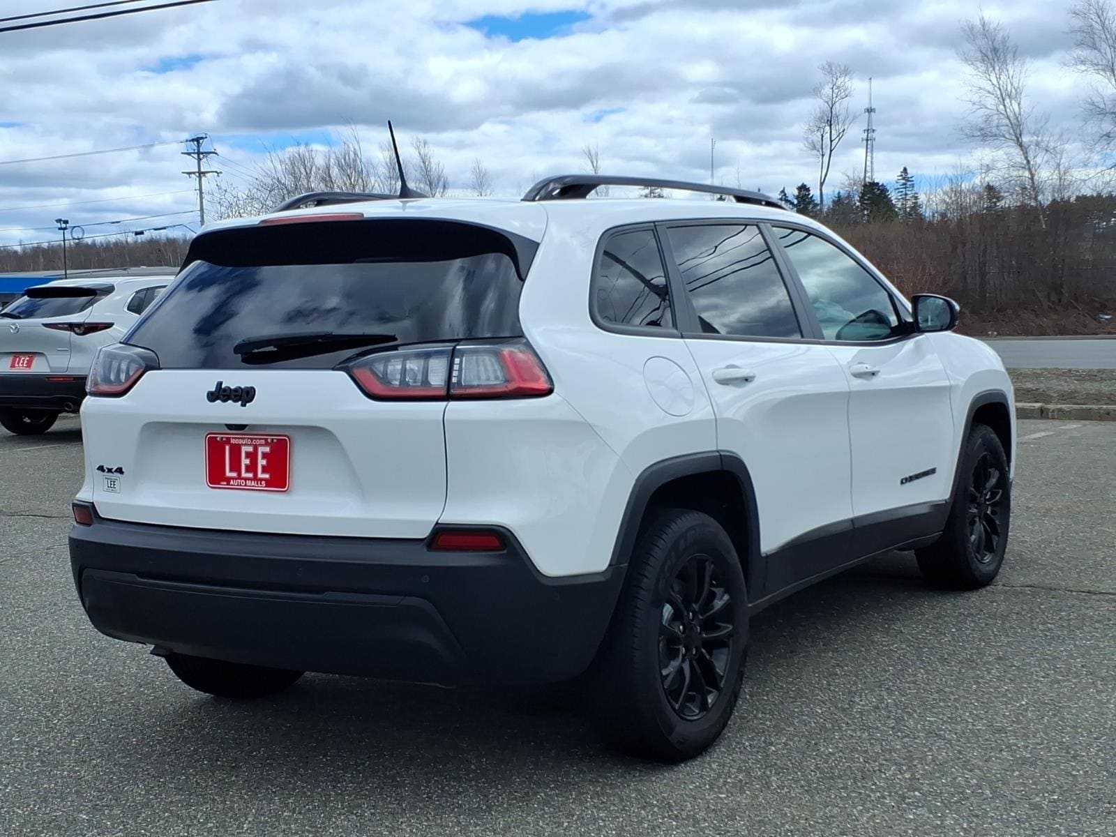 used 2023 Jeep Cherokee car, priced at $25,426