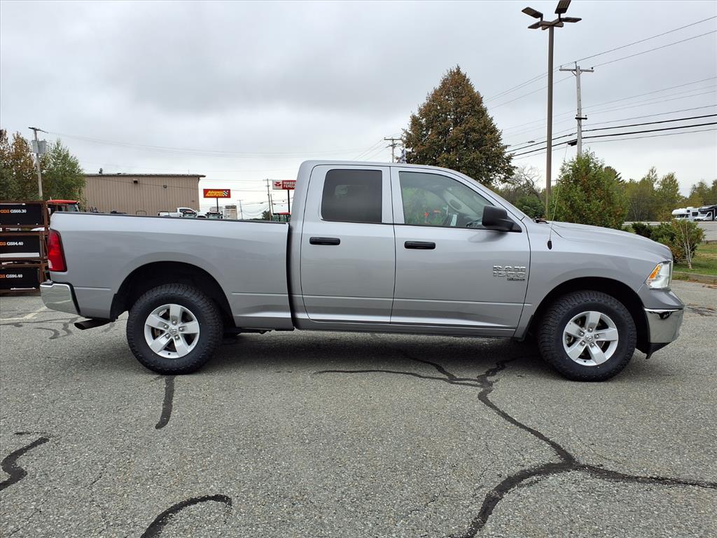2024 Ram 1500 Classic SLT photo 2