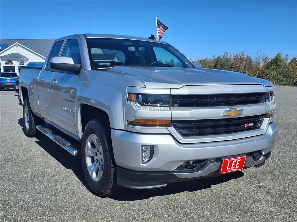 2019 Chevrolet Silverado 1500 LT photo 3