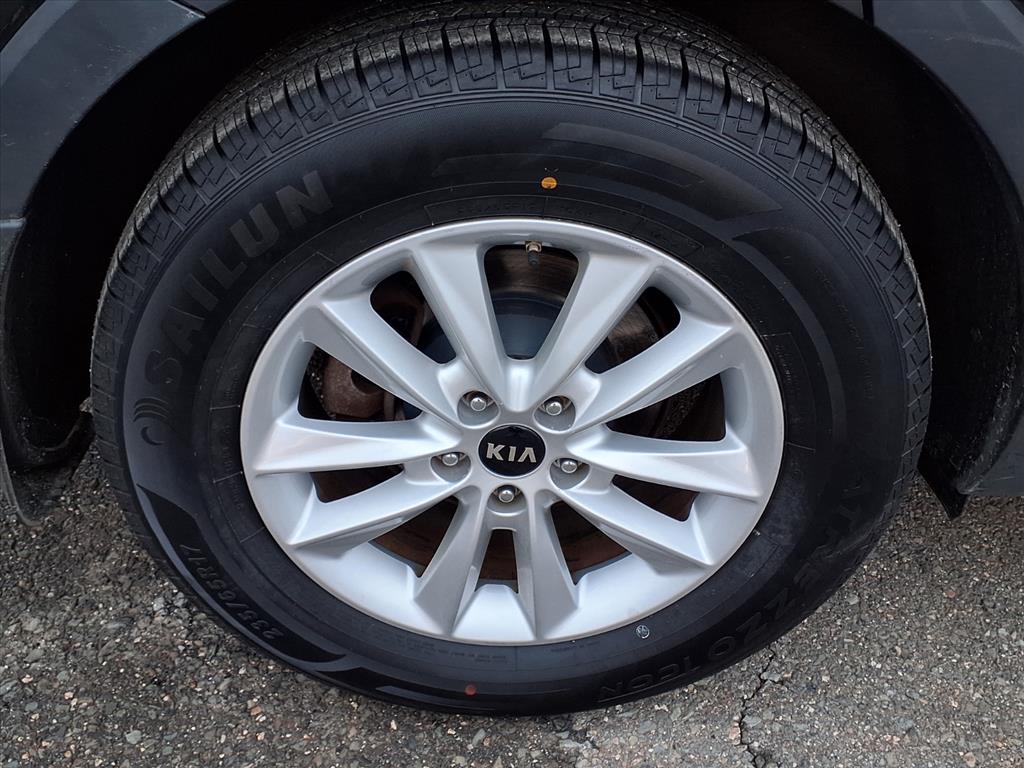 used 2019 Kia Sorento car, priced at $17,995