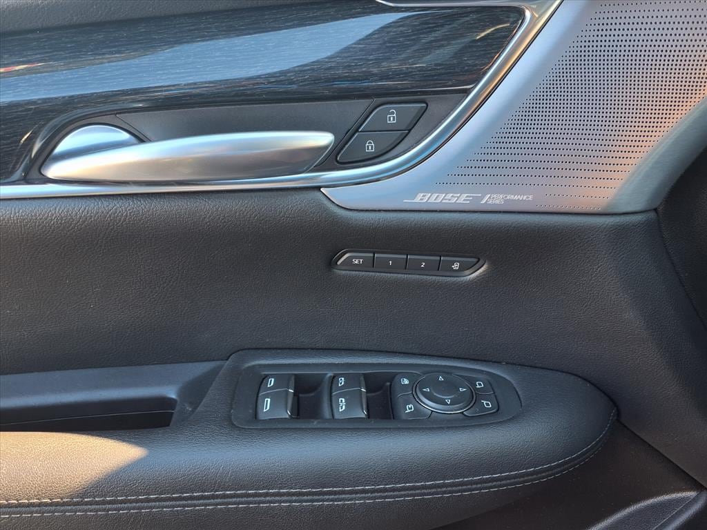 used 2023 Cadillac XT5 car, priced at $28,555