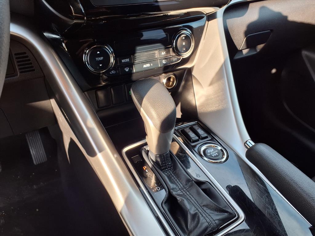 used 2024 Mitsubishi Eclipse Cross car, priced at $20,999