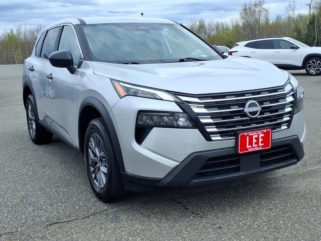 Used 2024 Nissan Rogue S SUV