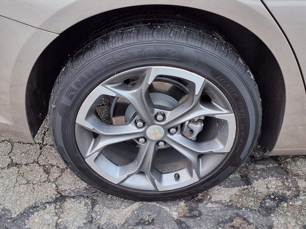 used 2024 Chevrolet Malibu car, priced at $20,995