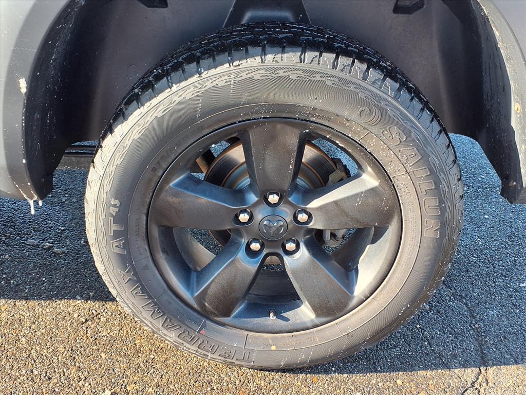 used 2019 Ram 1500 Classic car, priced at $23,777