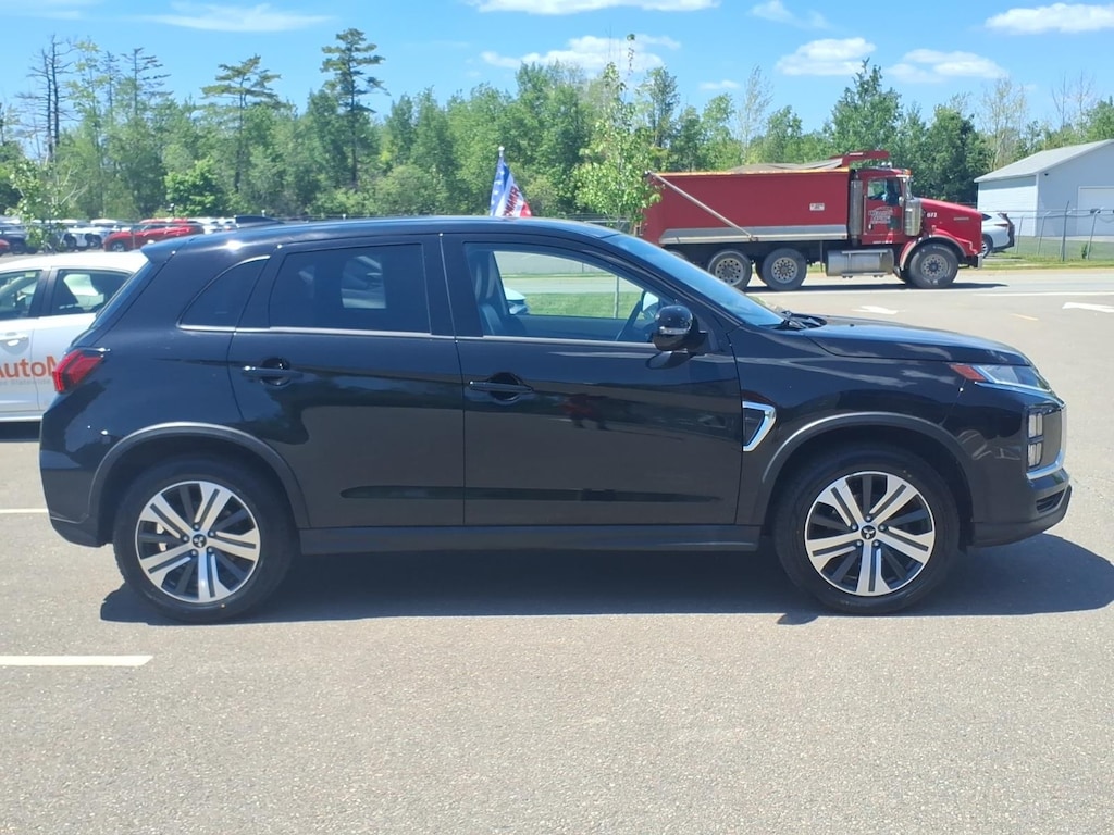 Used 2024 Mitsubishi Outlander Sport 2.0 SE SUV