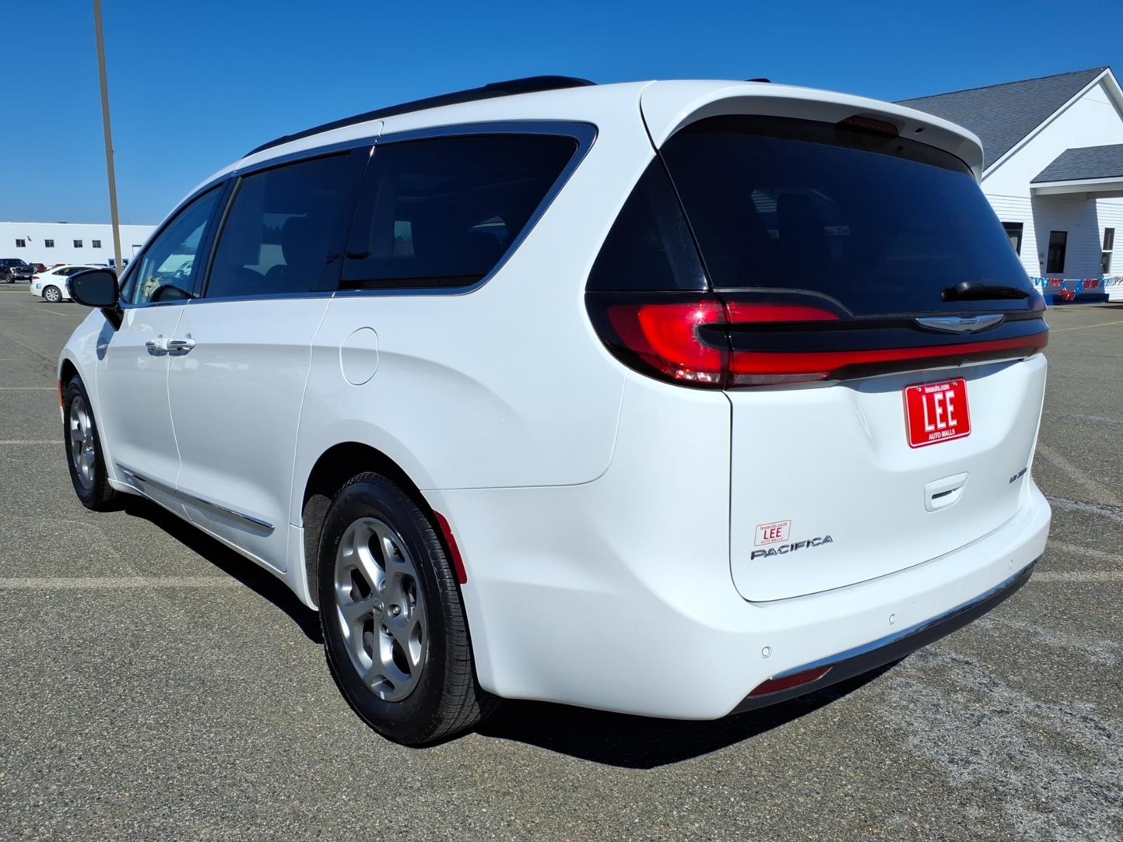 used 2023 Chrysler Pacifica car, priced at $29,333