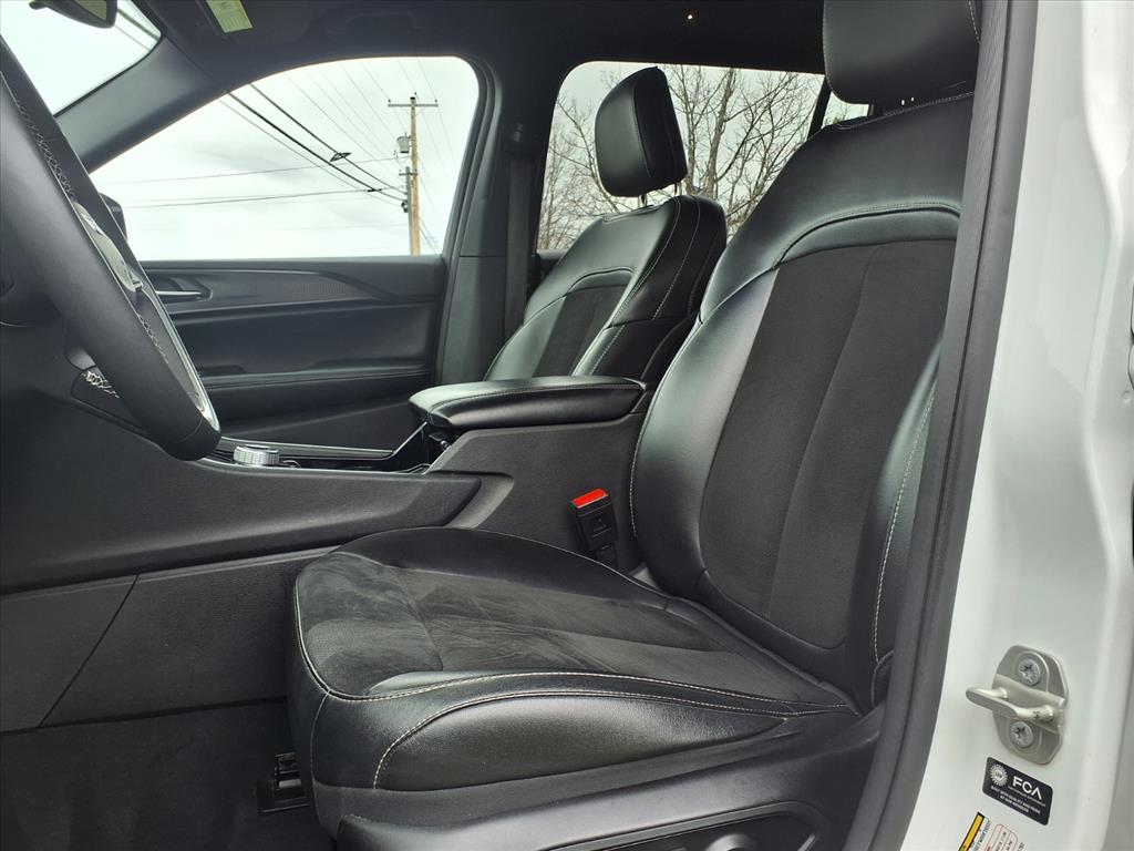 used 2023 Jeep Grand Cherokee L car, priced at $28,444