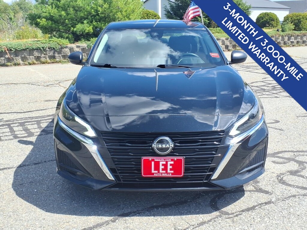 Used 2024 Nissan Altima 2.5 SV Sedan
