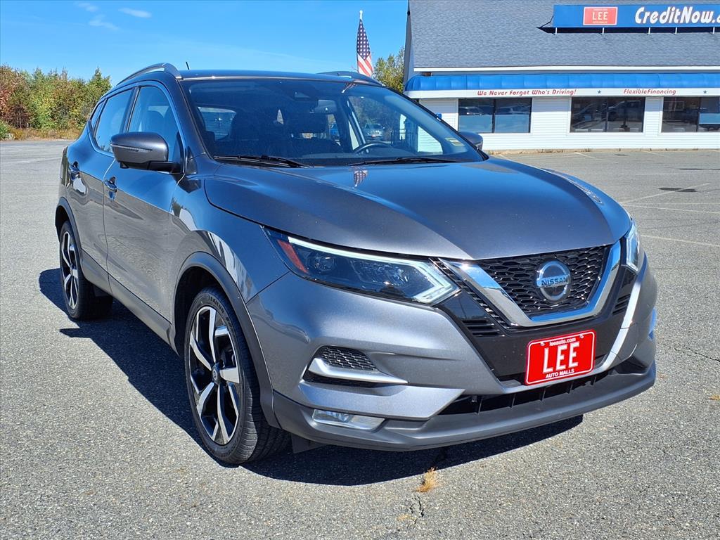 2022 Nissan Rogue Sport SL photo 2