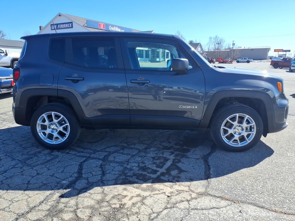 Used 2023 Jeep Renegade Latitude SUV