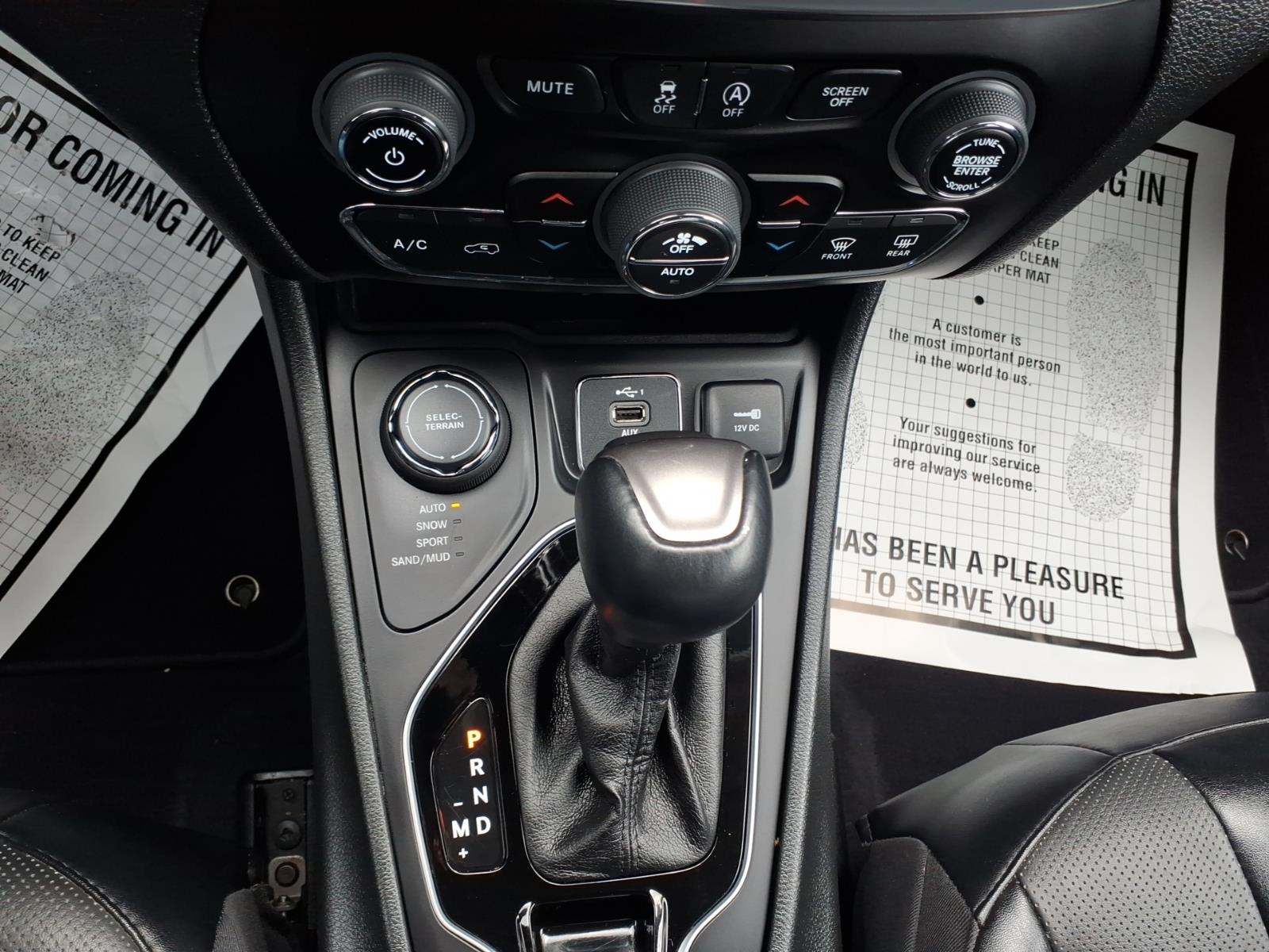 used 2023 Jeep Cherokee car, priced at $25,426