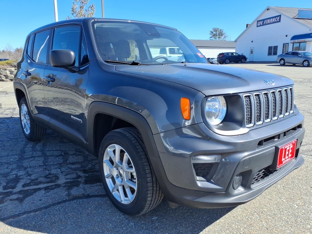 Used 2023 Jeep Renegade Latitude SUV