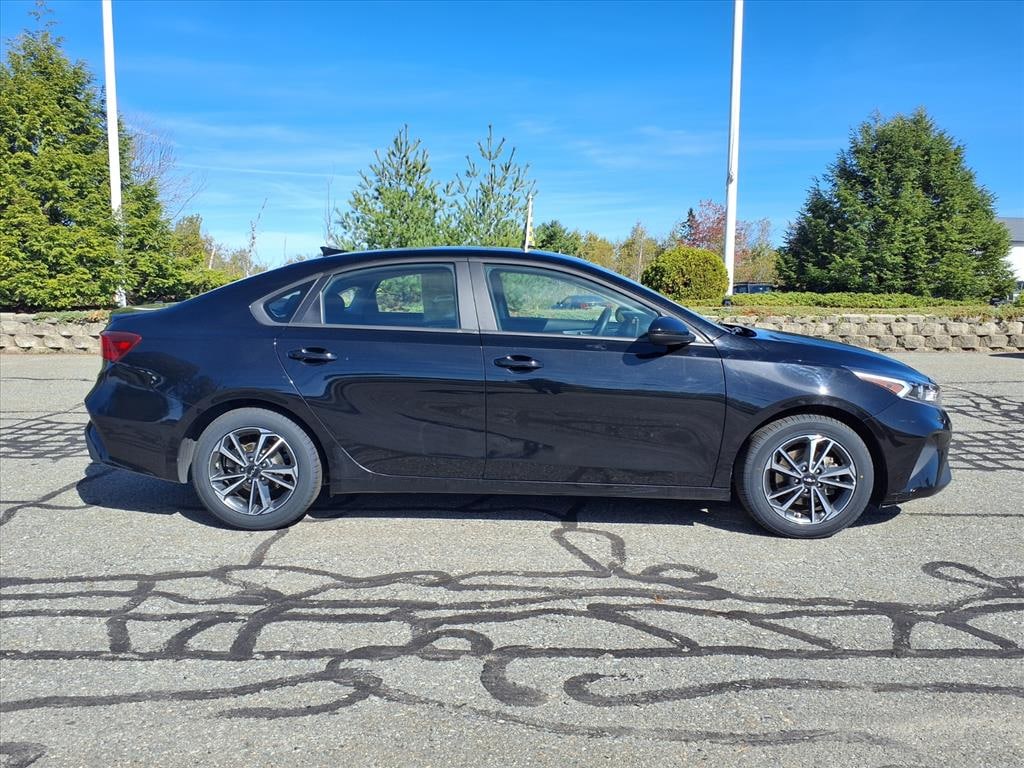 Used 2023 Kia Forte LXS Sedan