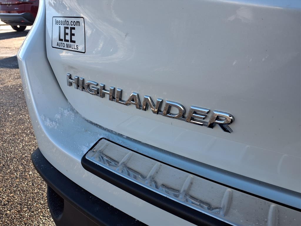 used 2019 Toyota Highlander car, priced at $28,888