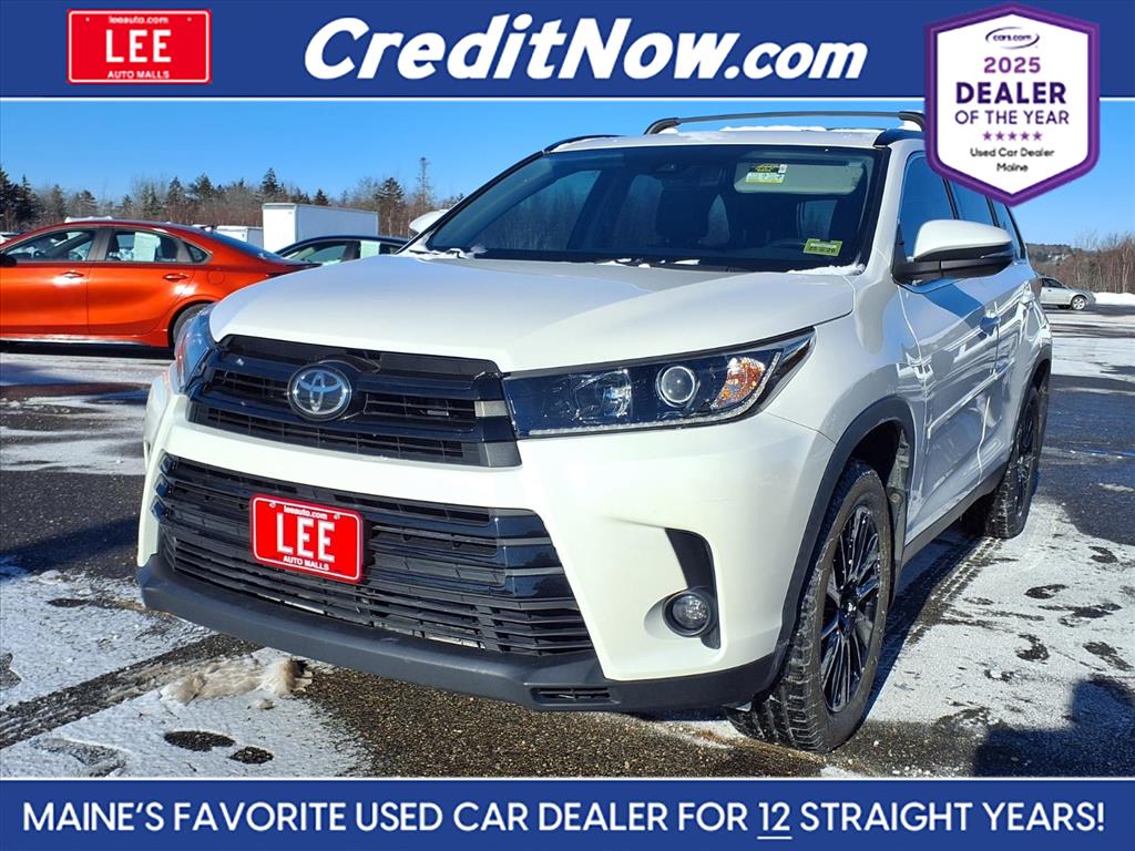 2019 Toyota Highlander SE's photo