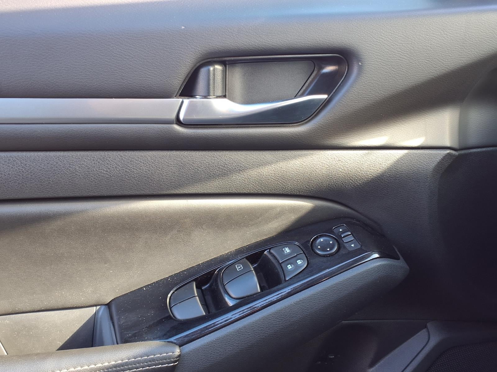 used 2023 Nissan Altima car, priced at $20,555