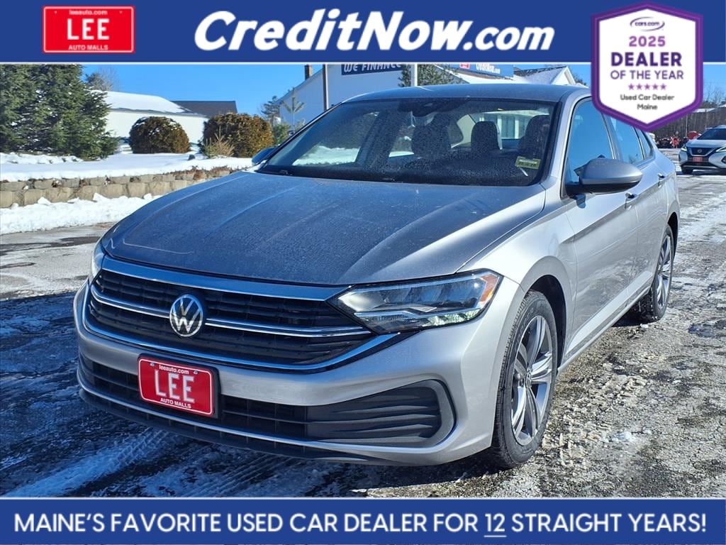 2024 Volkswagen Jetta SE's photo