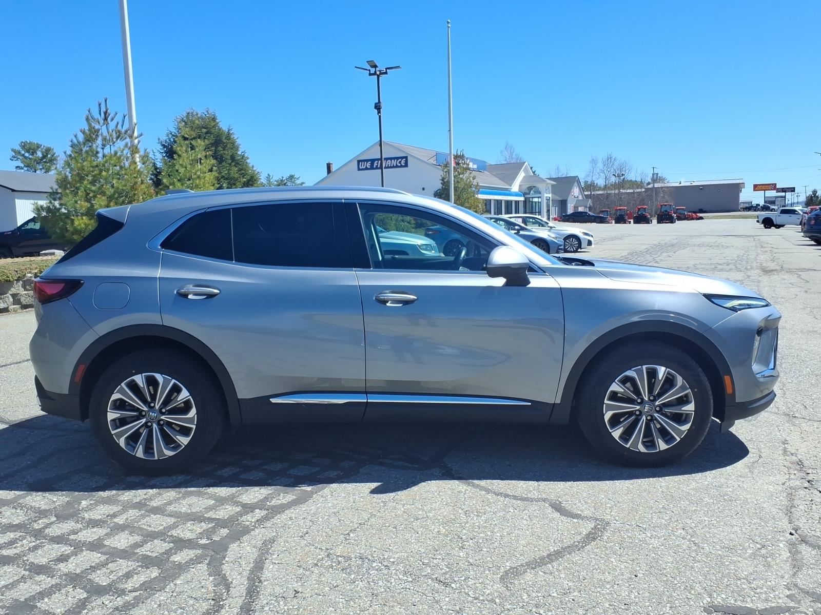 used 2024 Buick Envision car, priced at $27,426