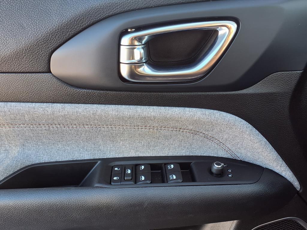 used 2022 Jeep Compass car, priced at $24,995