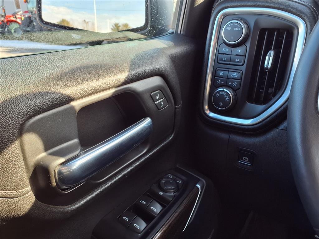 used 2020 Chevrolet Silverado 1500 car, priced at $30,777