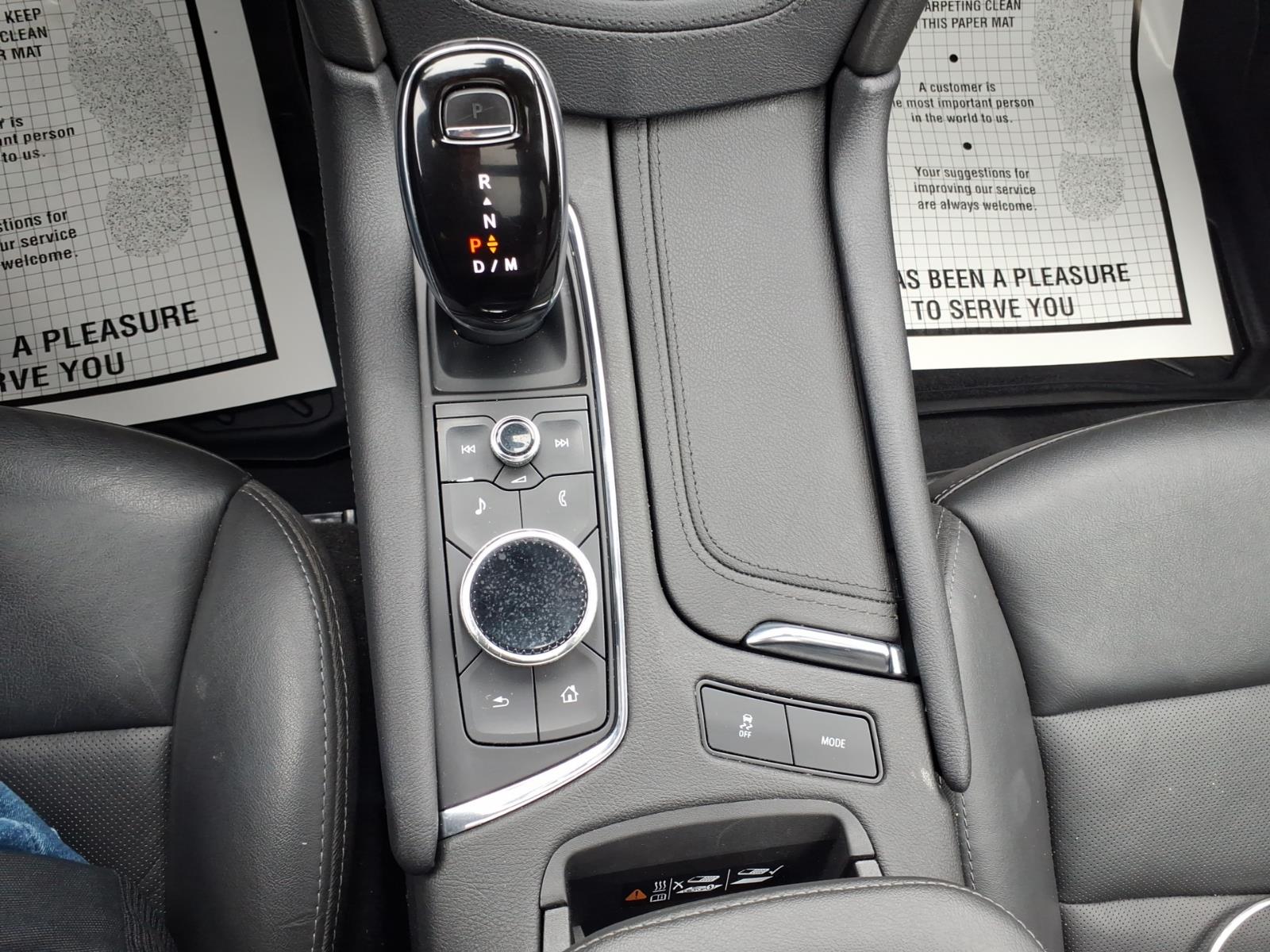used 2020 Cadillac XT5 car, priced at $28,093