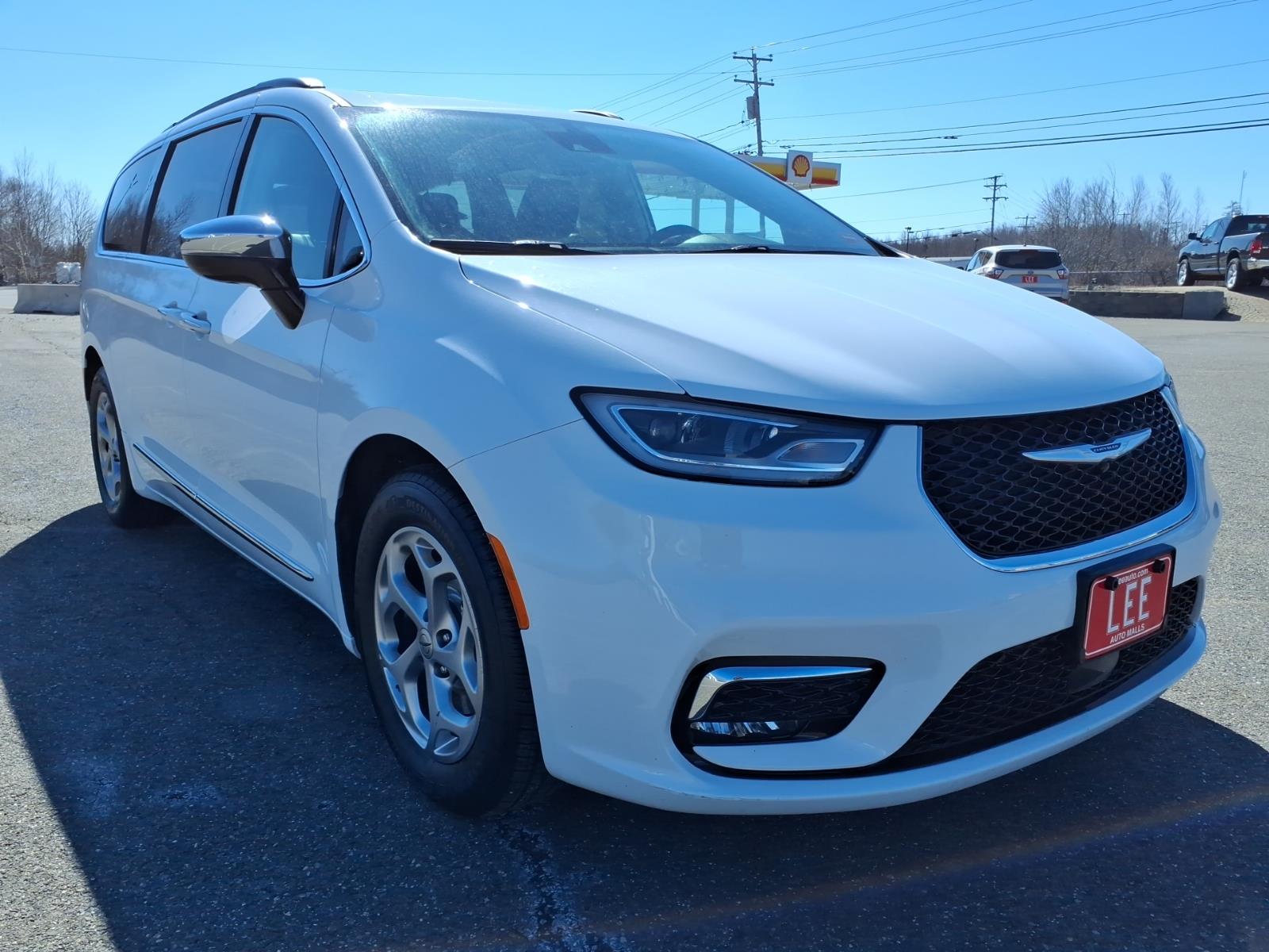 used 2023 Chrysler Pacifica car, priced at $29,333