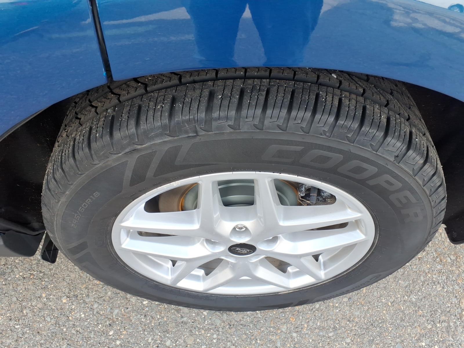 used 2024 Ford Edge car, priced at $24,426