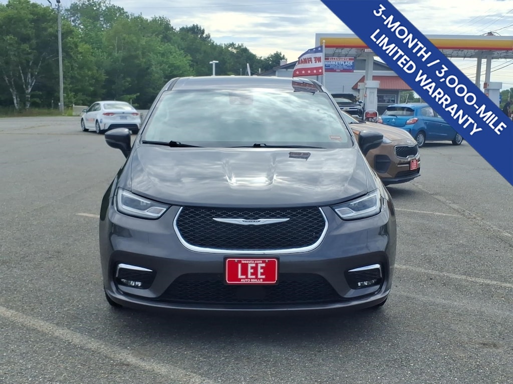 Used 2023 Chrysler Pacifica Touring L Minivan/Van