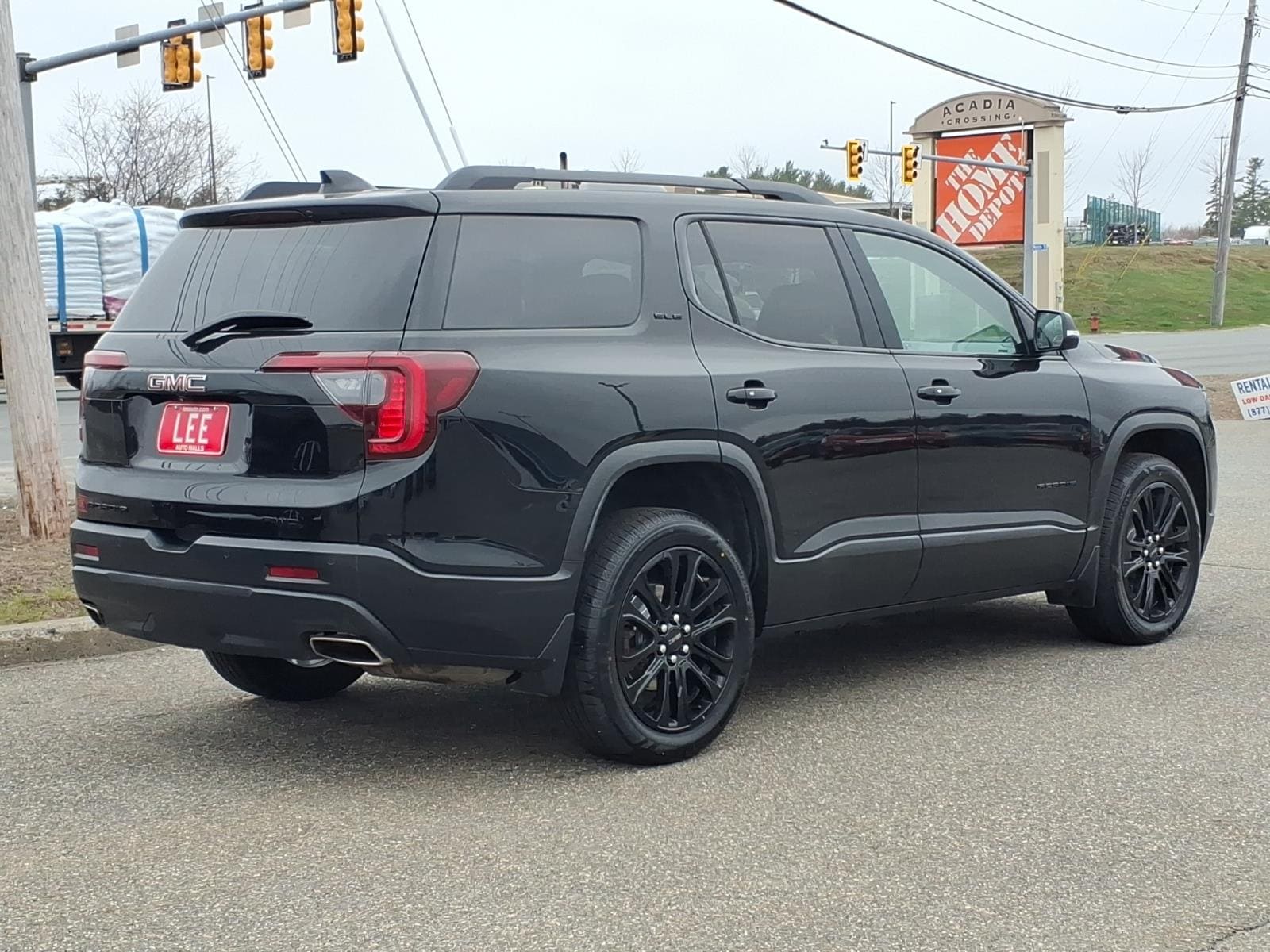 used 2023 GMC Acadia car, priced at $29,547