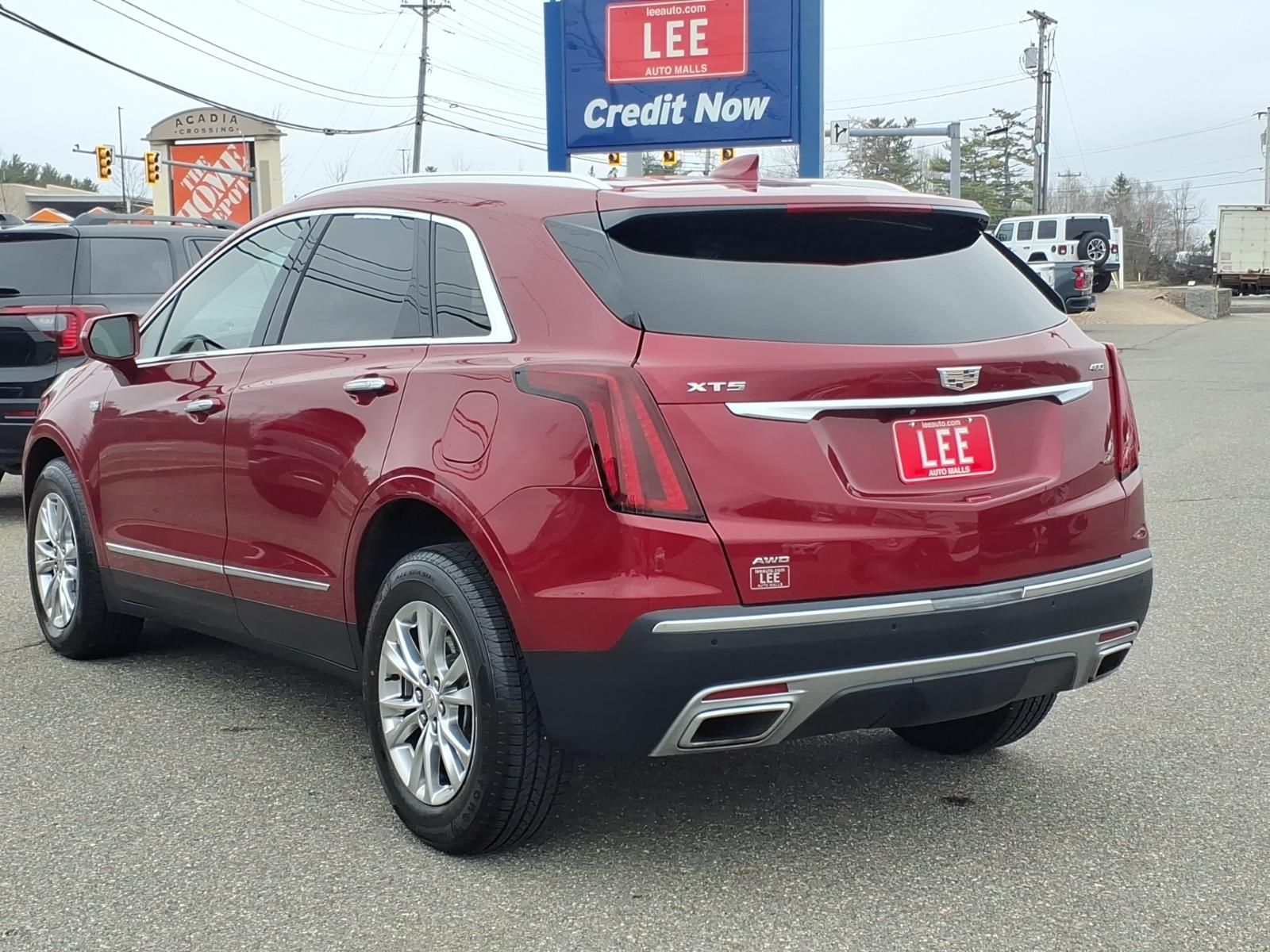 used 2020 Cadillac XT5 car, priced at $28,093