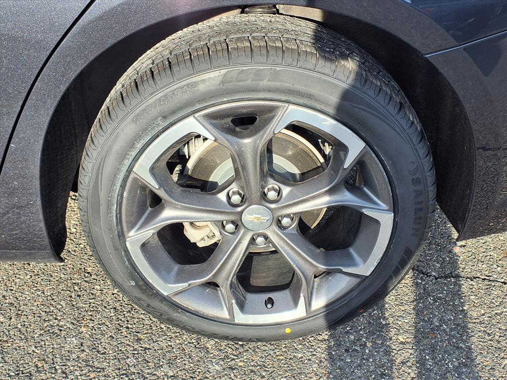 used 2023 Chevrolet Malibu car, priced at $18,999