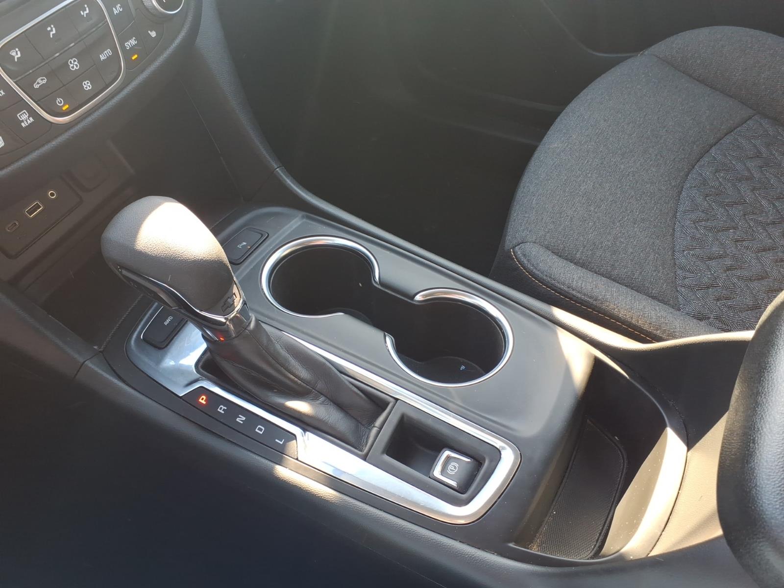 used 2024 Chevrolet Equinox car, priced at $23,999