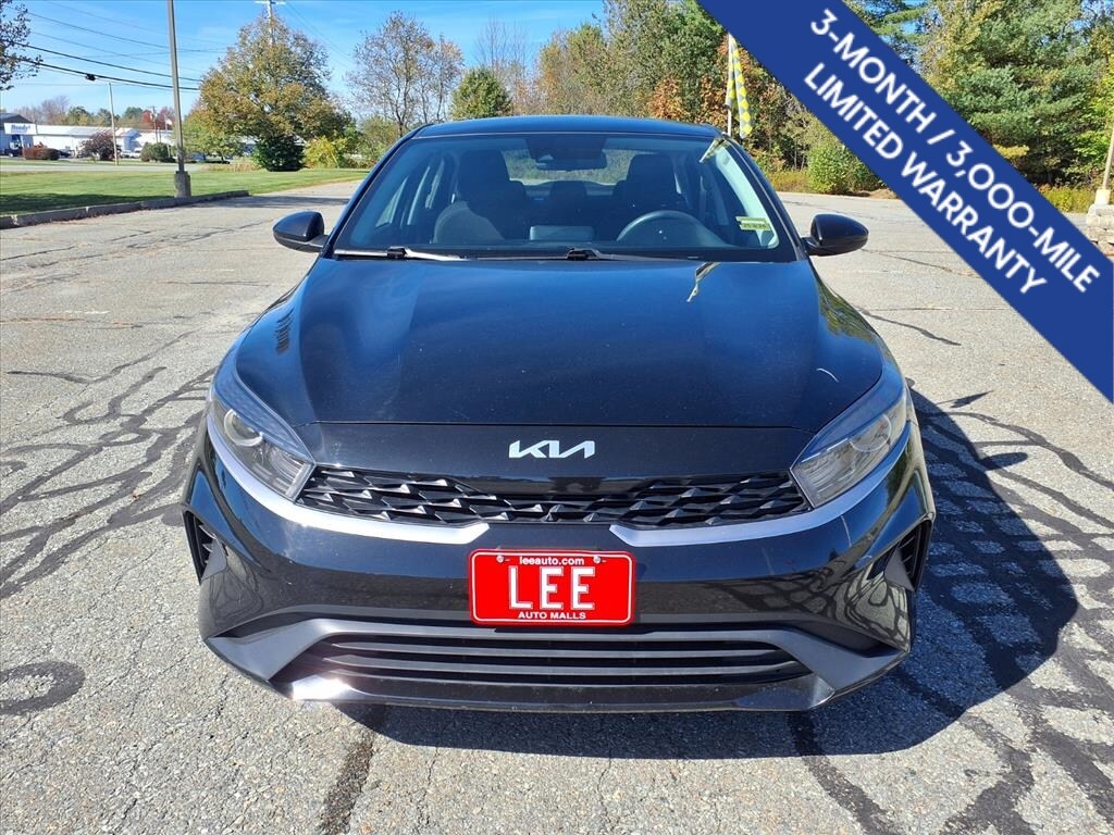 2023 Kia Forte LXS photo 2