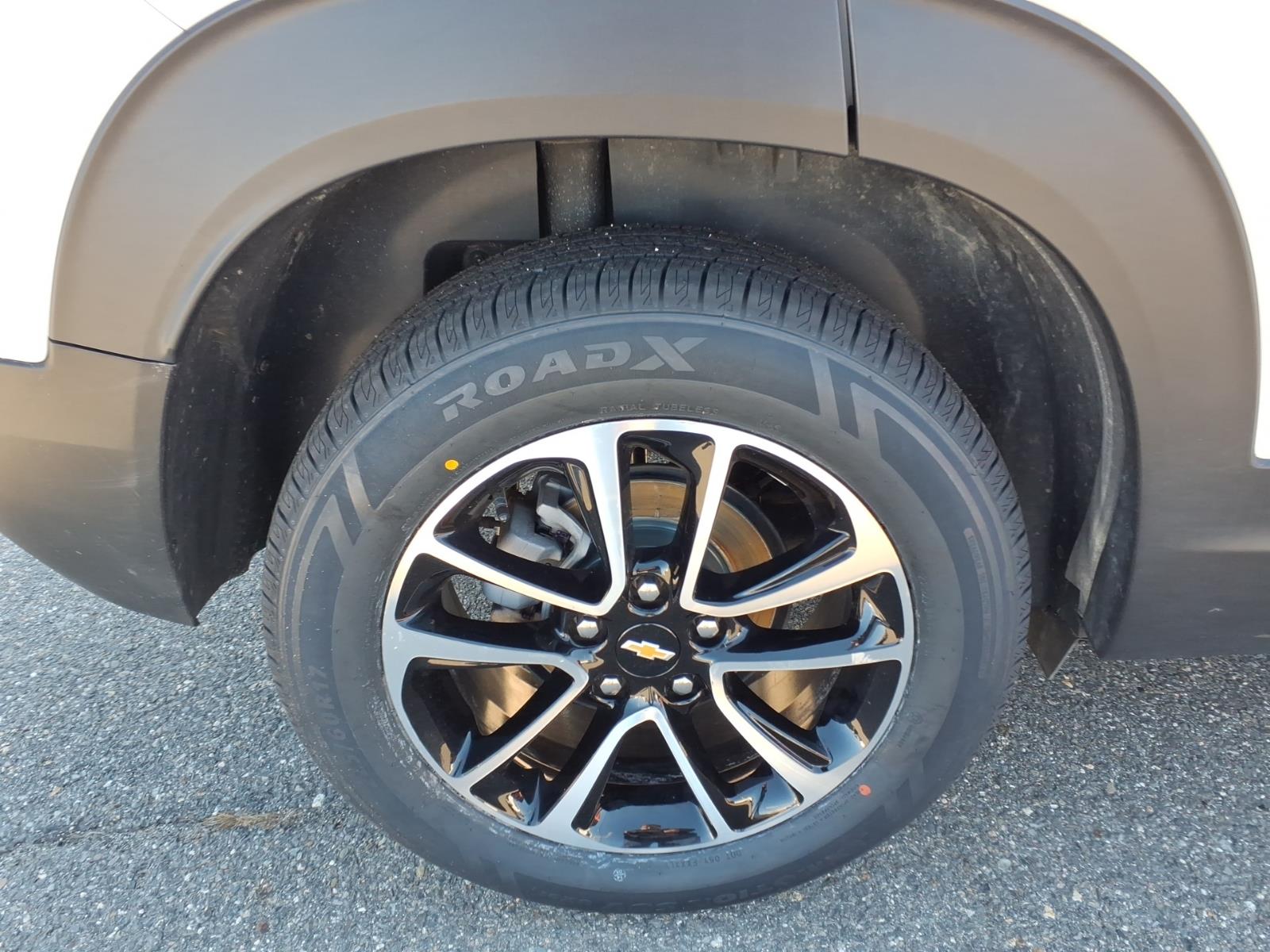 used 2025 Chevrolet TrailBlazer car, priced at $24,888