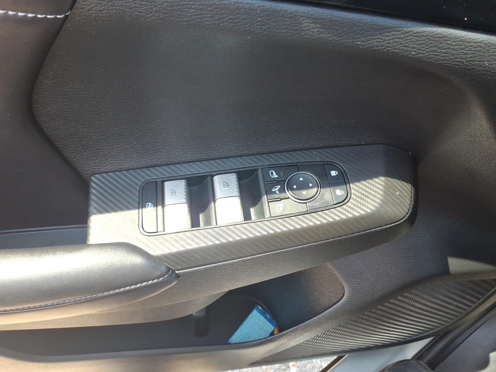 used 2024 Mitsubishi Outlander car, priced at $27,247