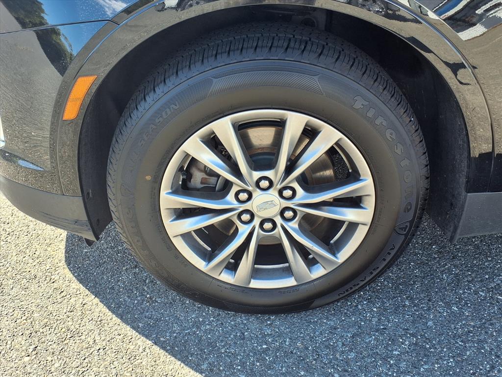 used 2023 Cadillac XT5 car, priced at $28,555