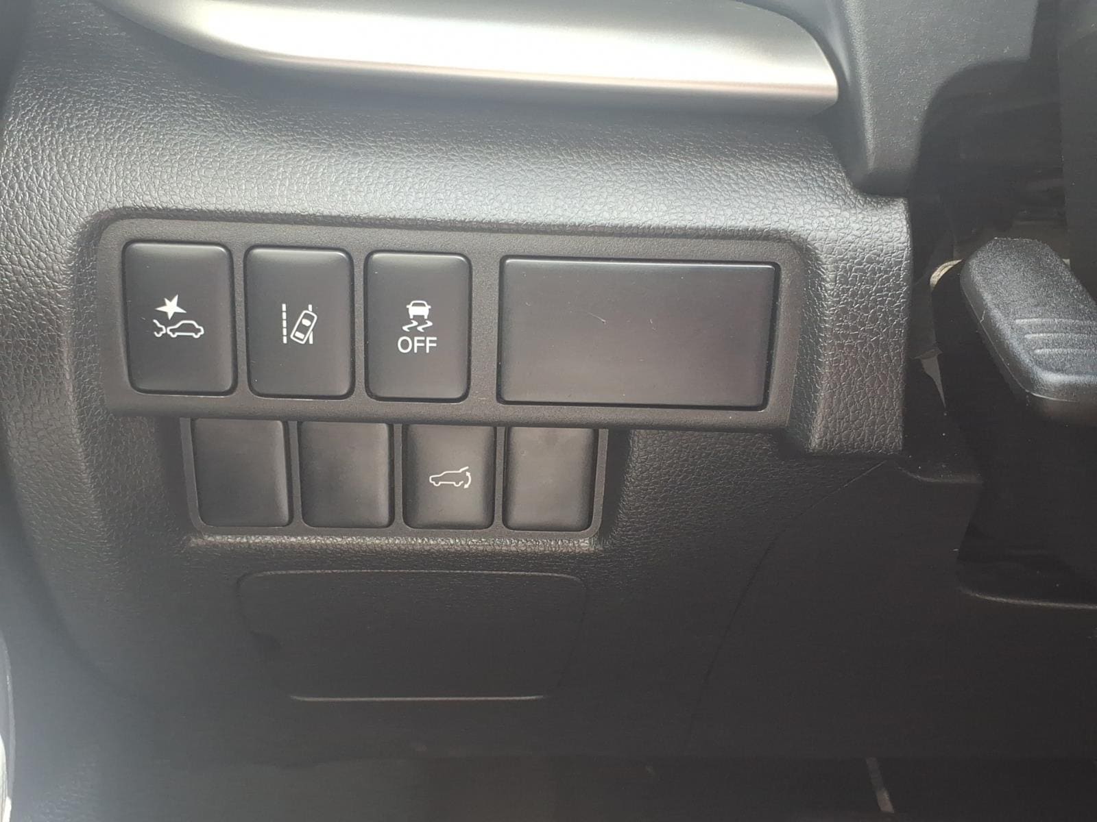 used 2024 Mitsubishi Eclipse Cross car, priced at $23,426