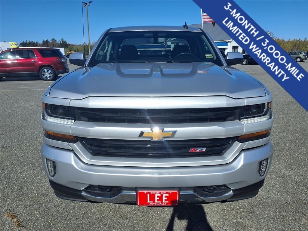 2019 Chevrolet Silverado 1500 LT photo 2