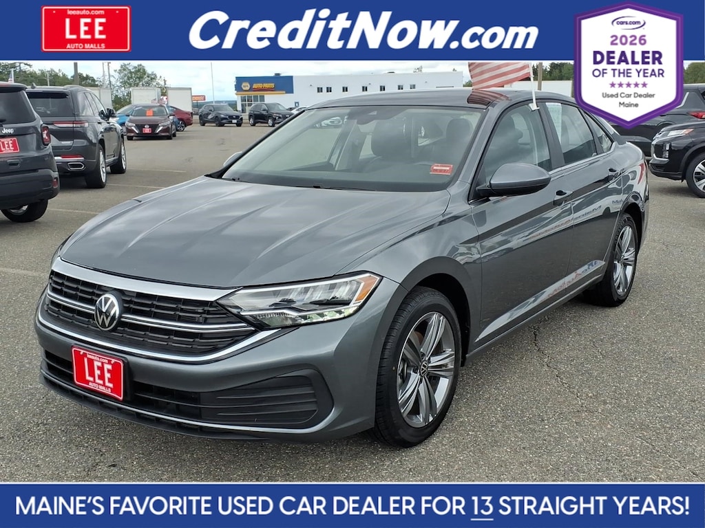 Used 2024 Volkswagen Jetta 1.5T SE Sedan