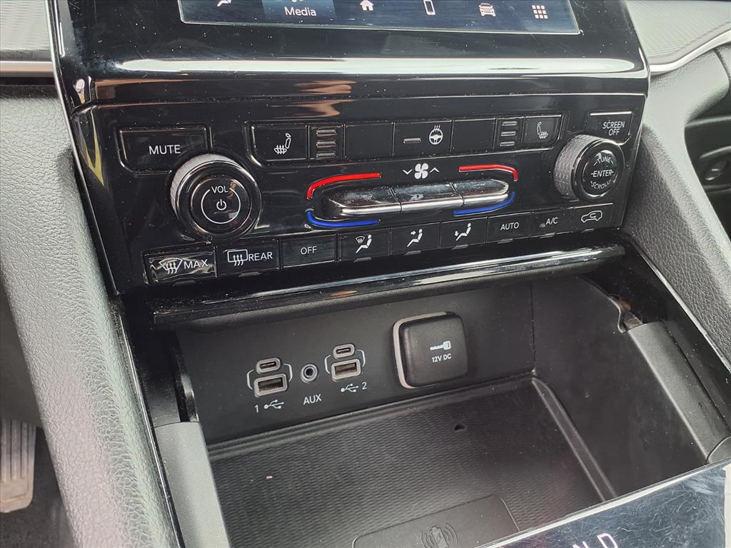 used 2023 Jeep Grand Cherokee L car, priced at $28,444