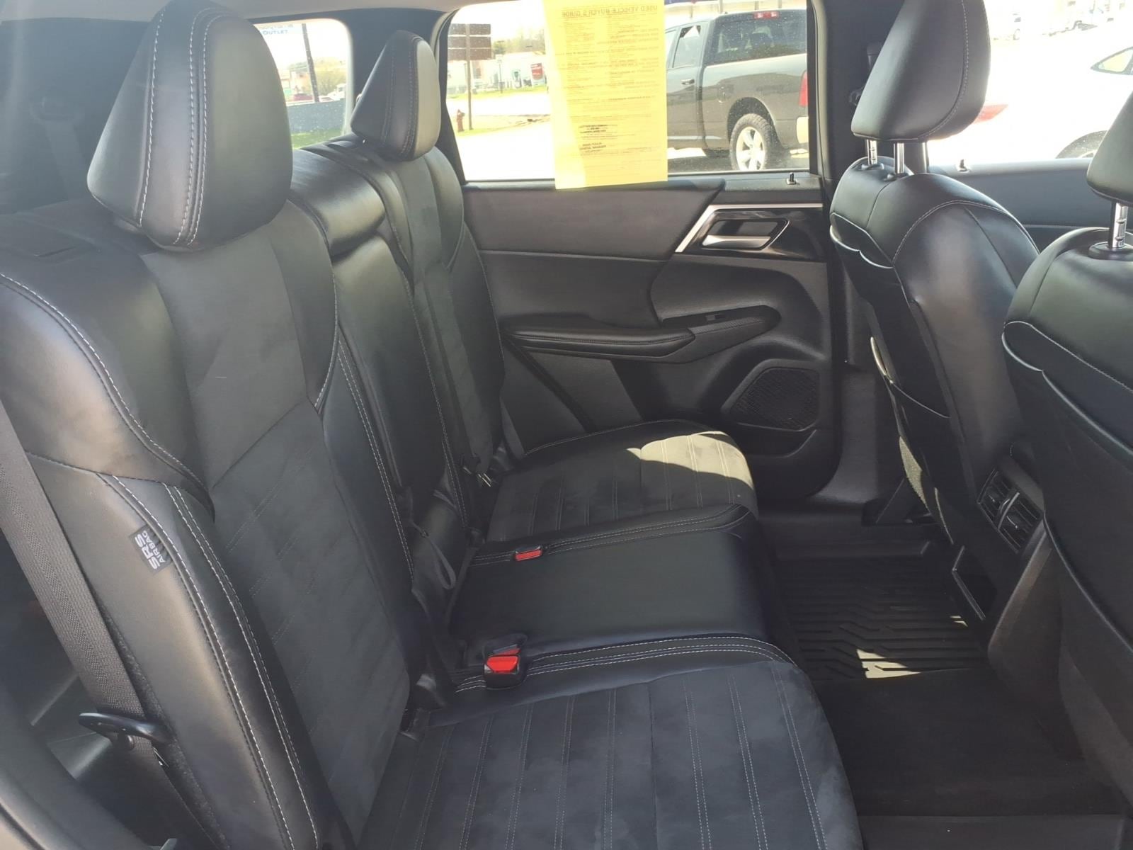 used 2024 Mitsubishi Outlander car, priced at $27,247