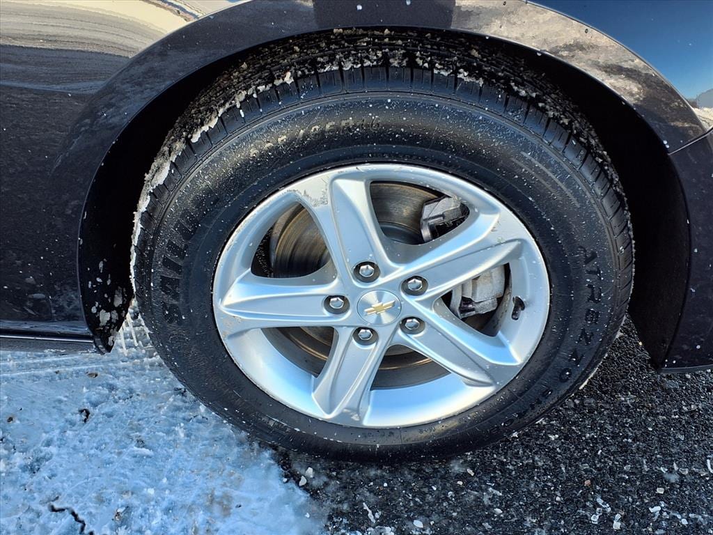 used 2023 Chevrolet Malibu car, priced at $18,888