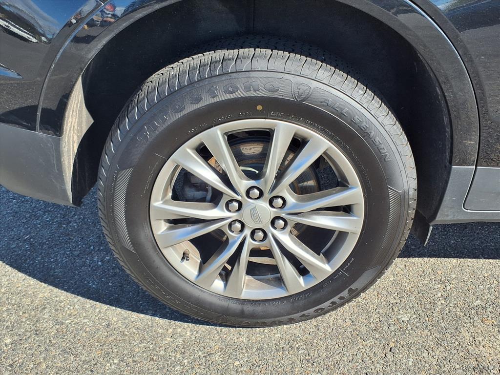 used 2023 Cadillac XT5 car, priced at $28,555