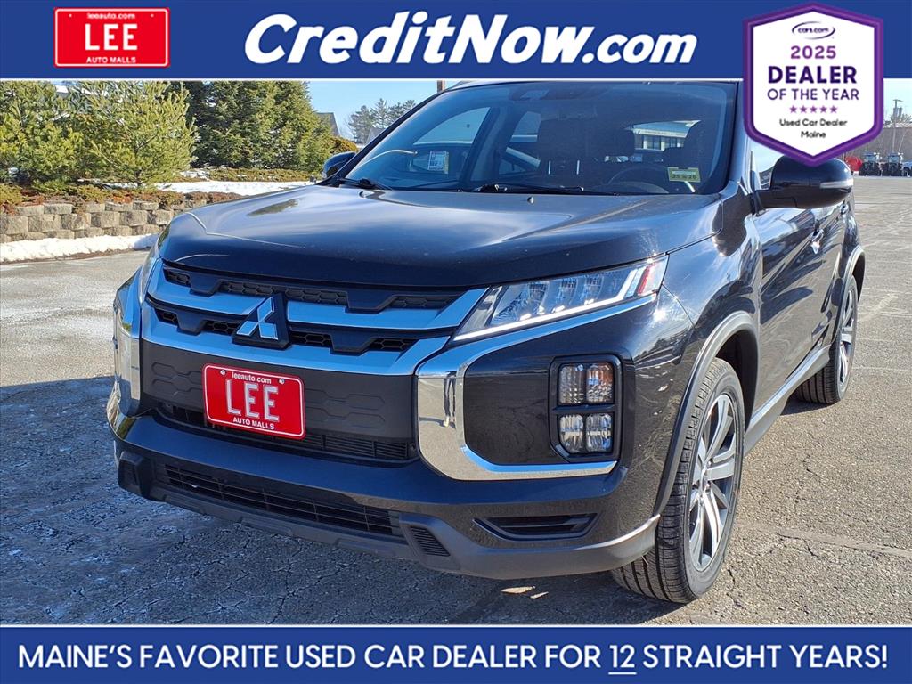 2024 Mitsubishi Outlander Sport SE's photo