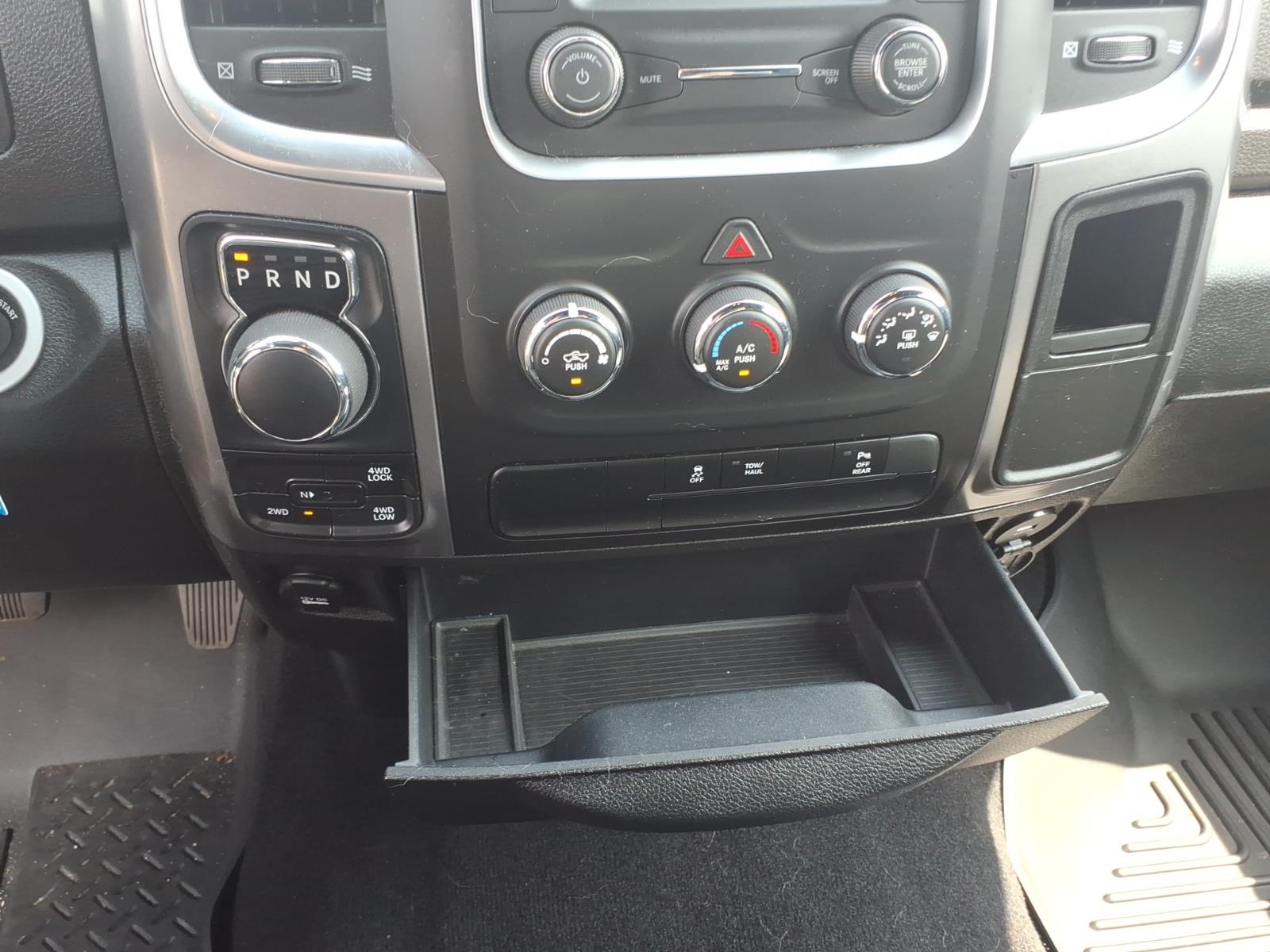 2024 RAM Ram 1500 Classic Warlock - Photo 22